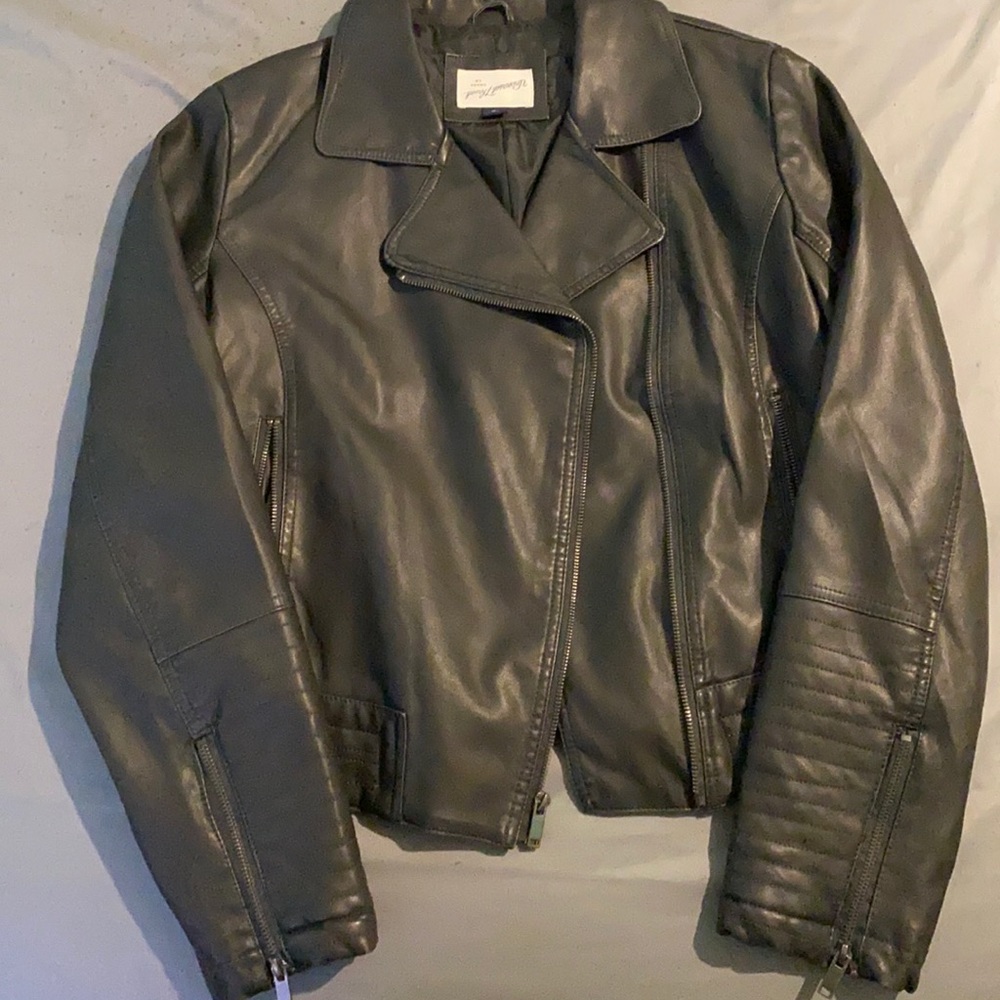 leather jacket, dark gray, medium